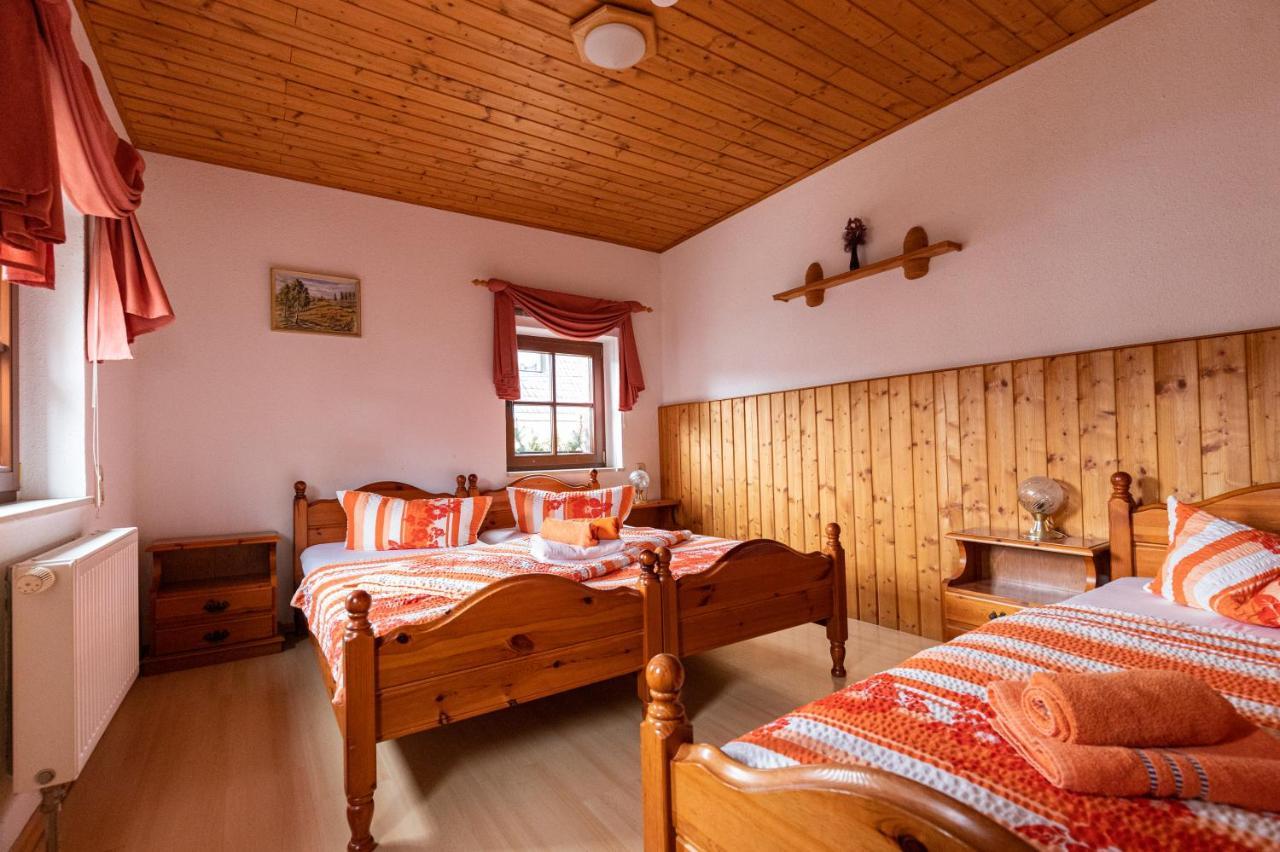 Pension Und Gaststaette Zur Knappenschaenke Thermalbad Wiesenbad Εξωτερικό φωτογραφία